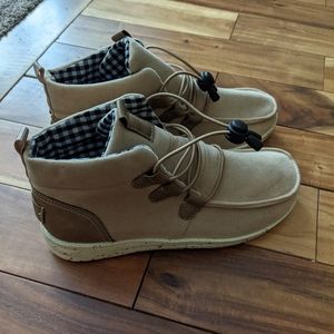 Brand New canvas booties